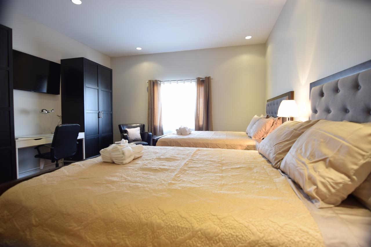 The Lion Inn & Suites Chetwynd Εξωτερικό φωτογραφία