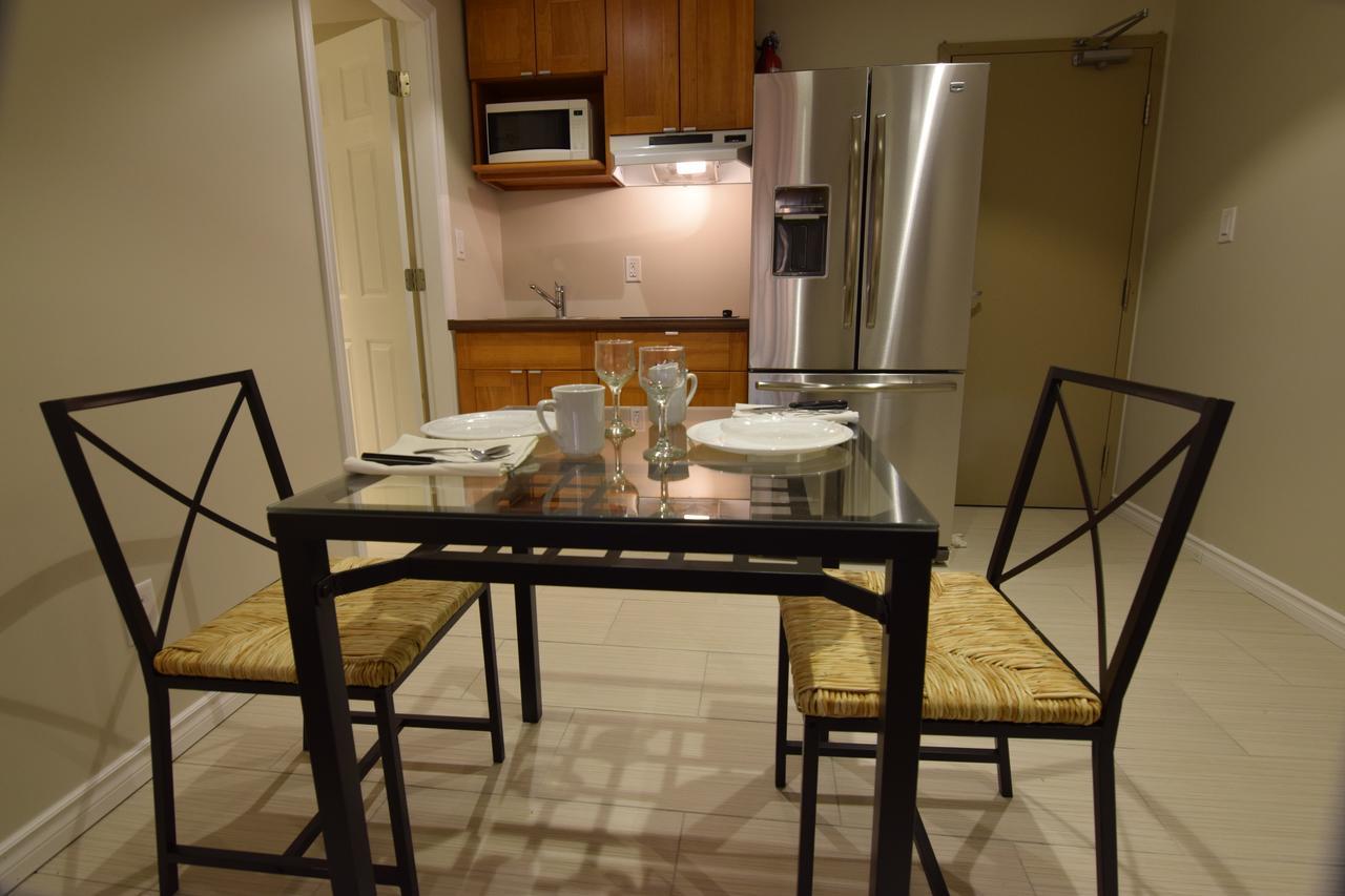 The Lion Inn & Suites Chetwynd Εξωτερικό φωτογραφία
