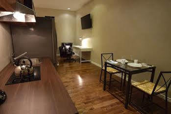 The Lion Inn & Suites Chetwynd Εξωτερικό φωτογραφία